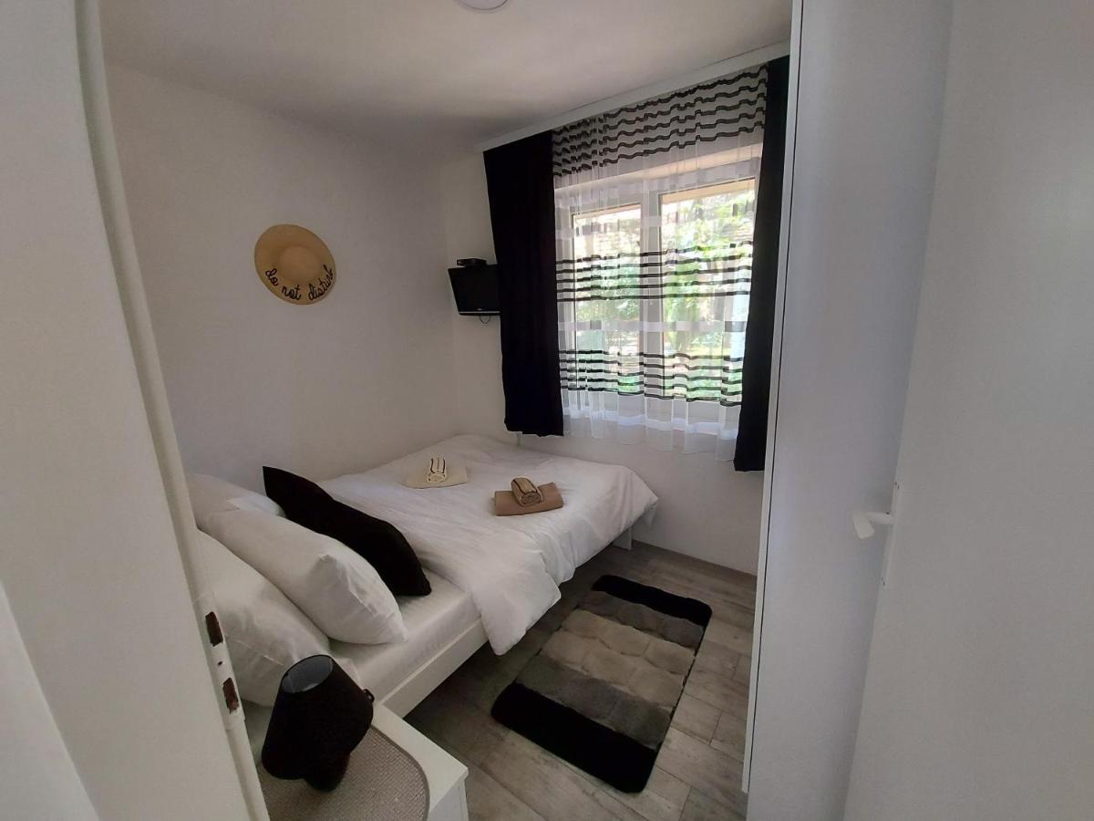 Fenix Apartment & Rooms Vinci Eksteriør billede